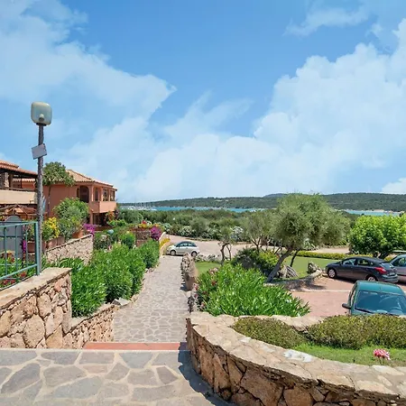 Apartment In Marinella
