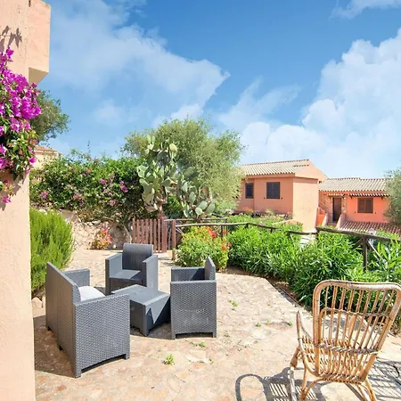 In Sardinia Near Stunning Beaches Lejlighed